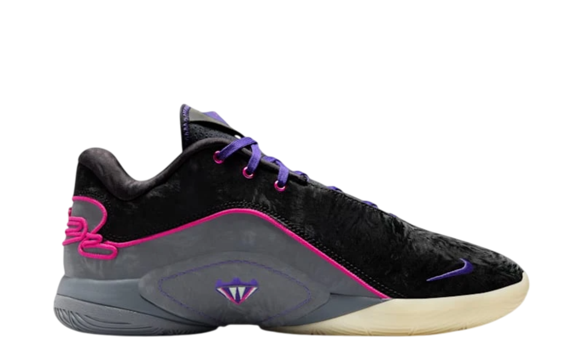 Nike LeBron 22 (Black/Fuchsia/Grey)