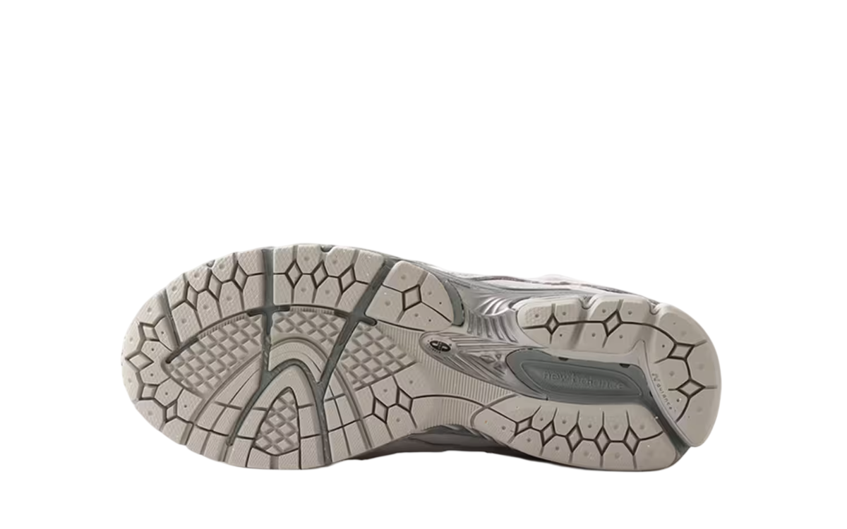 New Balance 2002R Gore-Tex (Slate Grey)