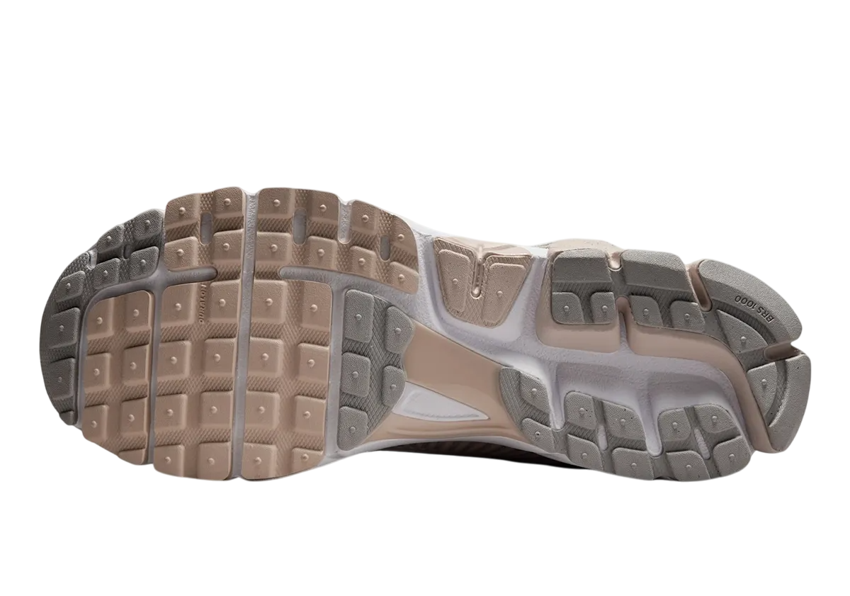 Nike Vomero 5 (Orewood Brown/Smoke Grey)