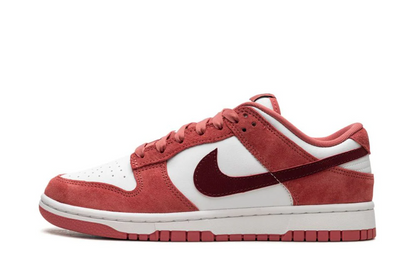 Womens Nike Dunk Low (Valentines Day)