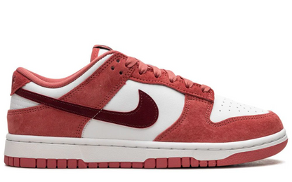 Womens Nike Dunk Low (Valentines Day)