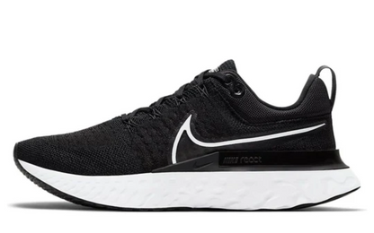 Womens Nike React Infinity Run Flyknit 2 (Black/White)