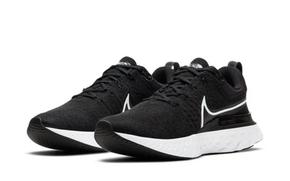 Womens Nike React Infinity Run Flyknit 2 (Black/White)