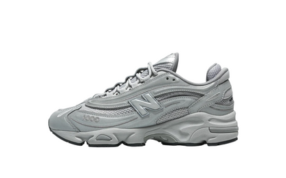New Balance 1000 (Silver Metallic)