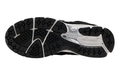 New Balance 1906R (Black/White)