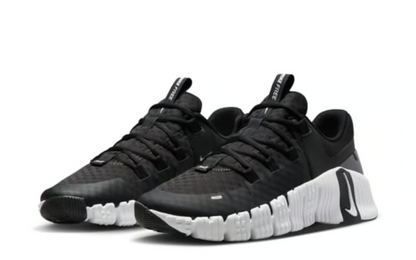 Womens Nike Free Metcon 5 (Black/White)