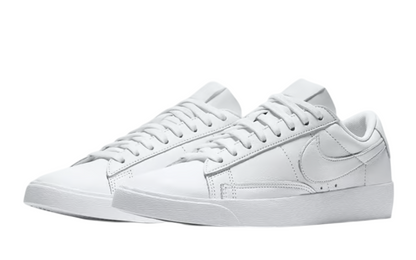 Womens Nike Blazer Low (White)