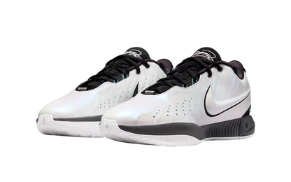 Nike Lebron 21 (White/Black)