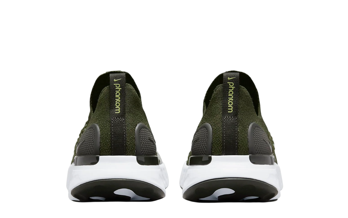 Nike React Phantom Run Flyknit 2 (Rough Green Sequoia)