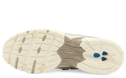 New Balance 740 (Sea Salt)