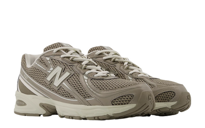 New Balance 740 (Dark Olive)