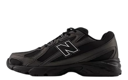 New Balance 740 (Black)