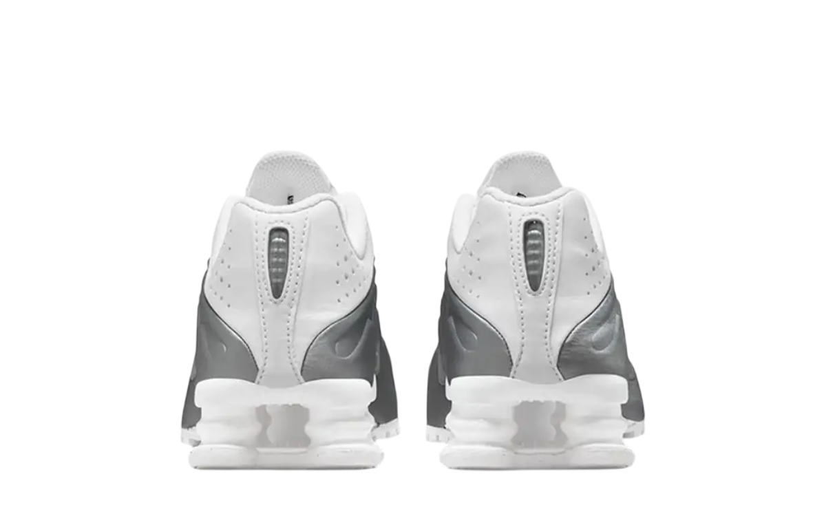 Nike Shox R4 (GS) (White/Metallic Silver-White)