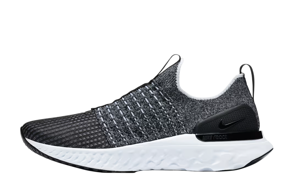 Nike React Phantom Run Flyknit 2 (Black/White)