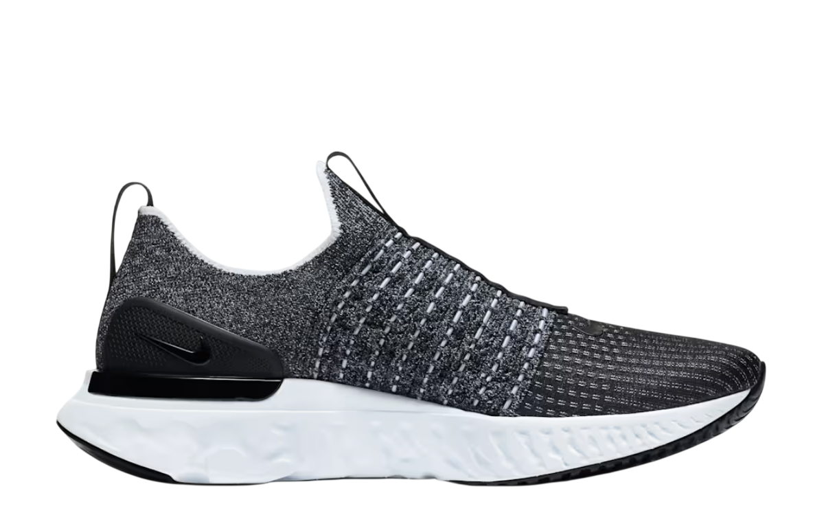 Nike React Phantom Run Flyknit 2 (Black/White)