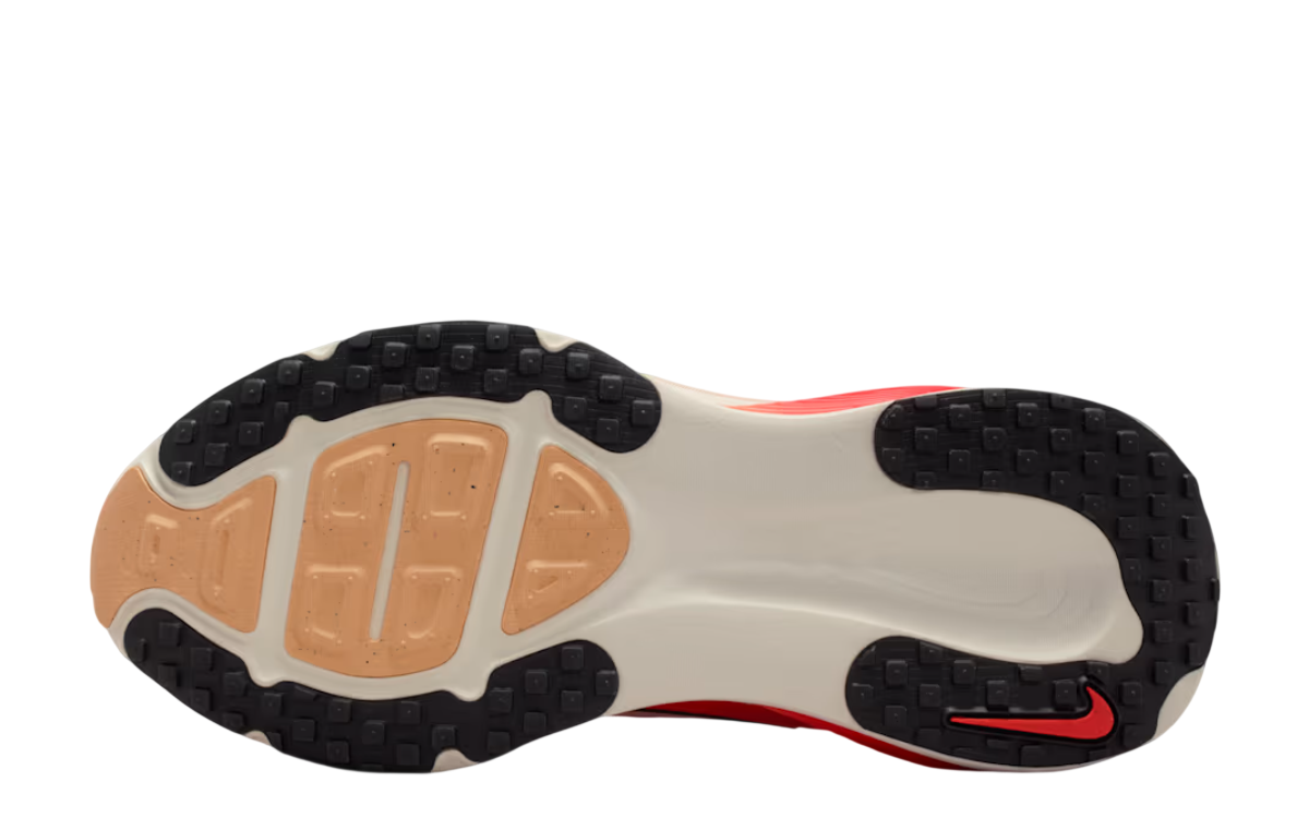Womens Nike Vomero 18 (Hot Lava/Black)