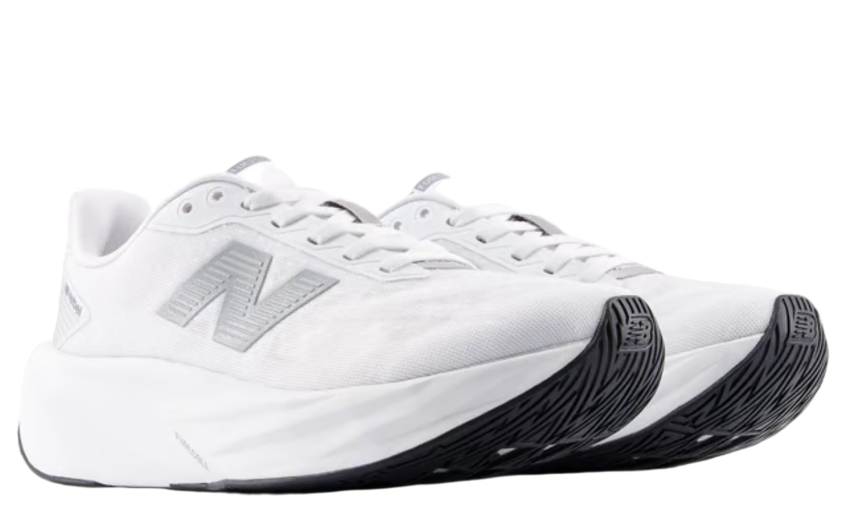 Womens New Balance FuelCell Rebel v5 (White)