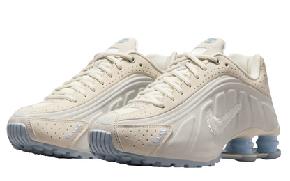 Womens Nike Shox R4 (Pale Ivory)