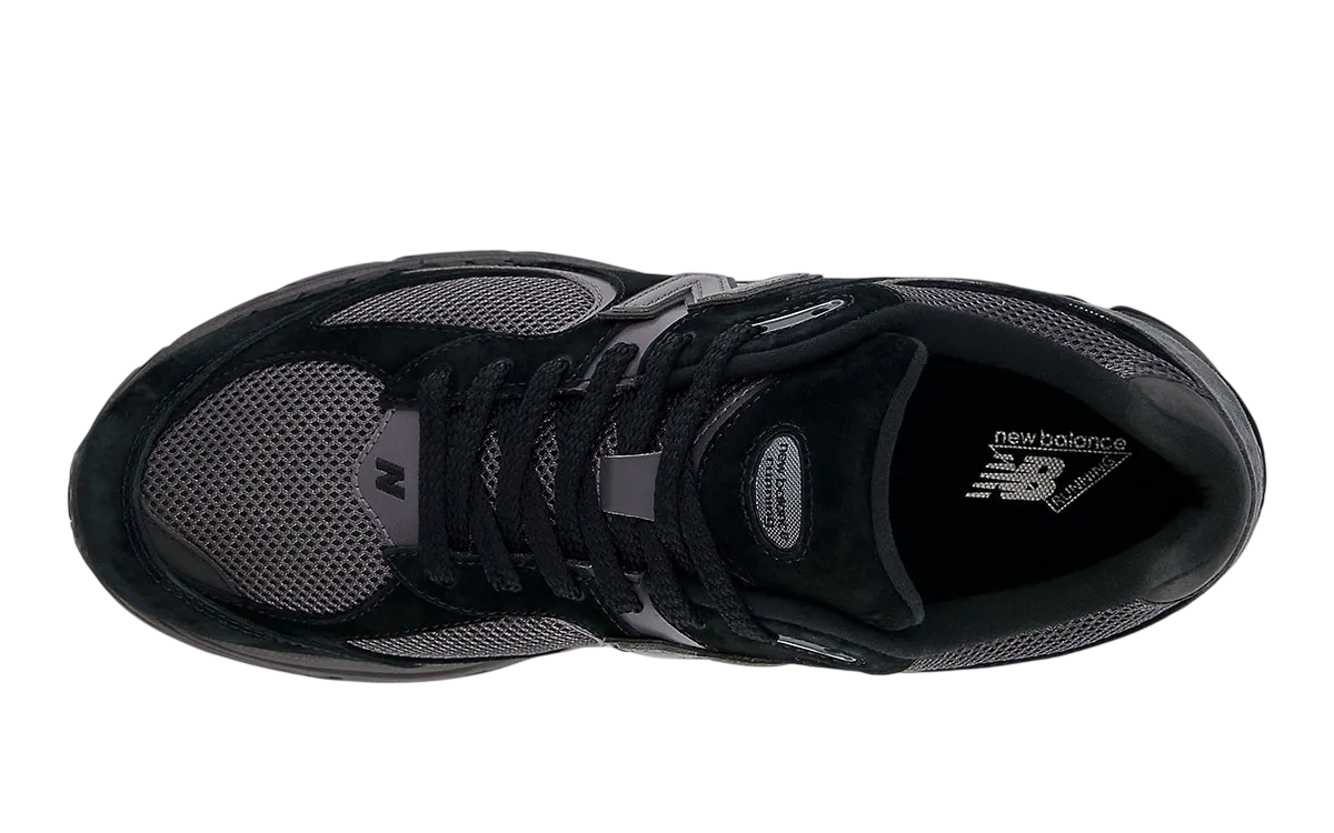 New Balance 2002R (Black/Dark Grey)