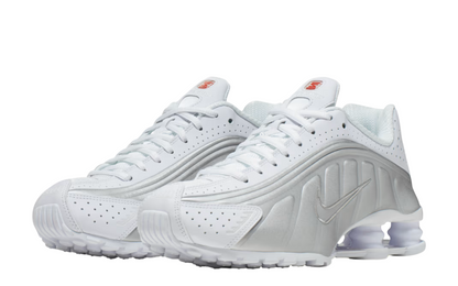 Womens Nike Shox R4 (White/Metallic Silver)