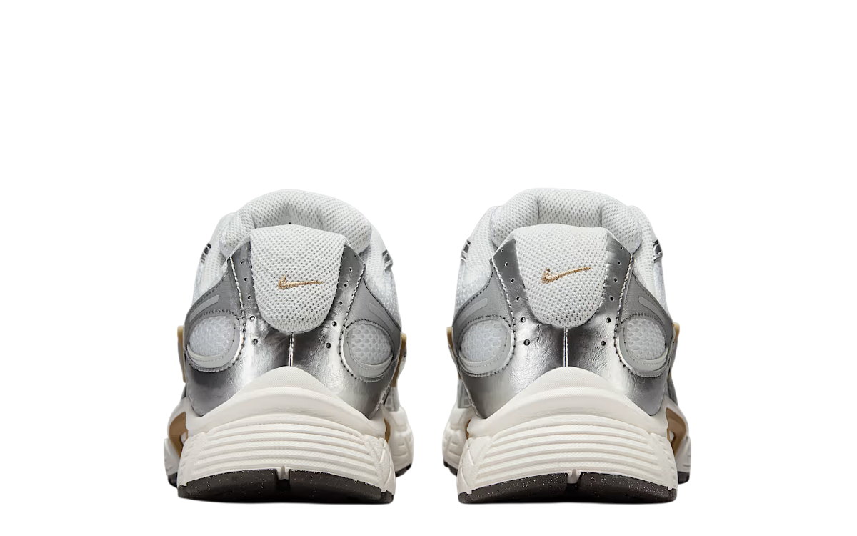 Nike V5 RNR running shoes highlighting lace system and breathable upper for enhanced airflow.